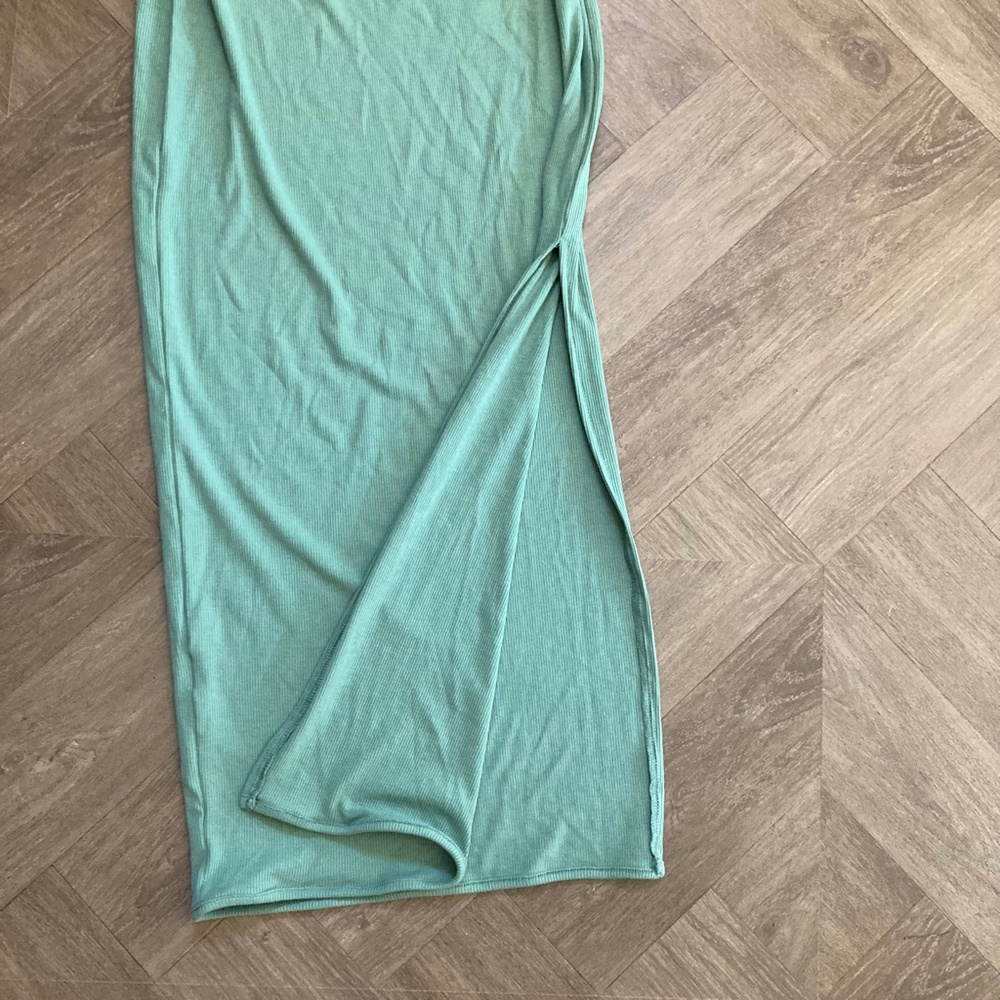 NWOT Ribbed Green One Shoulder Cut Out Dress - Picture 6 of 7